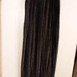 Black with silver sparkles pleated skirt size XS